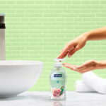 Softsoap Antibacterial Sensitive Liquid Hand Soap, Hypoallergenic, Rosewater and Aloe, 11.25 Fluid Ounce Bottle - Image 2