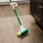 Libman Nitty Gritty Sponge Mop with Built-in Scrub Brush - Image 3