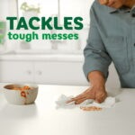 Bounty Paper Towels Select-a-Size, 6 Triple Rolls - Image 3