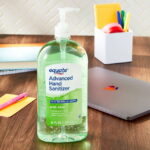 Equate Advanced Hand Sanitizer with Aloe, 32 fl oz - Image 2